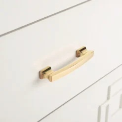 Preston Dresser -Cozy Corner Shop webimage 600033619 DTL1